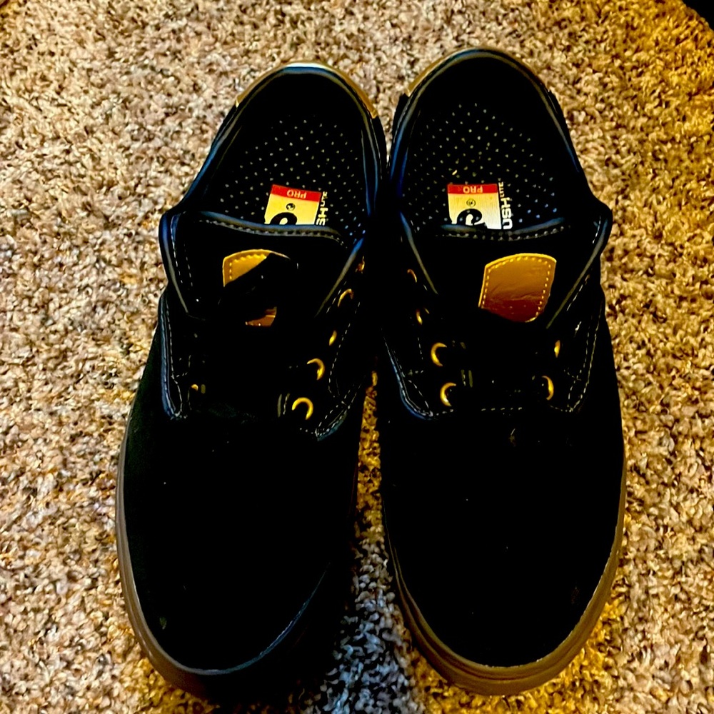 Mens black & gold vans